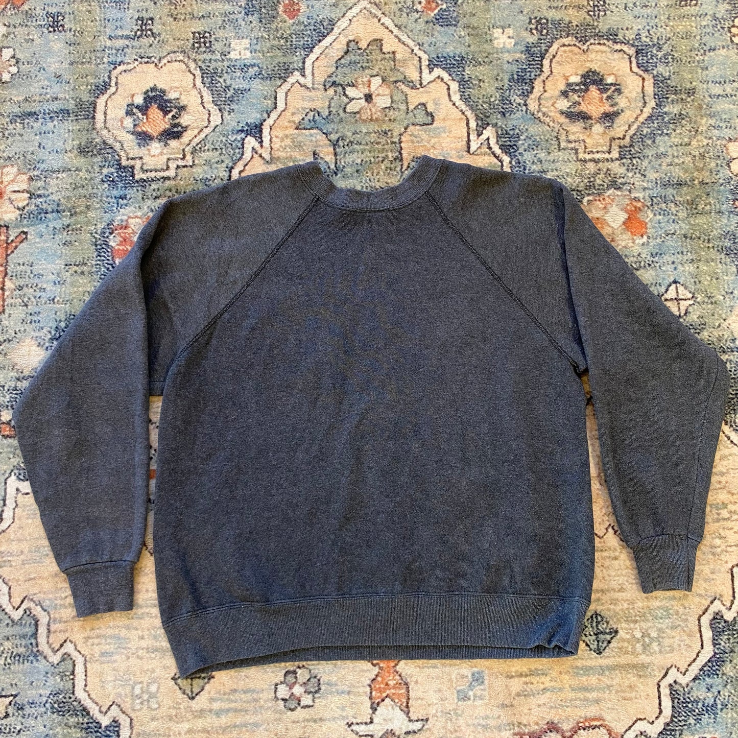 80s/90s Connecticut Flock Print Crewneck